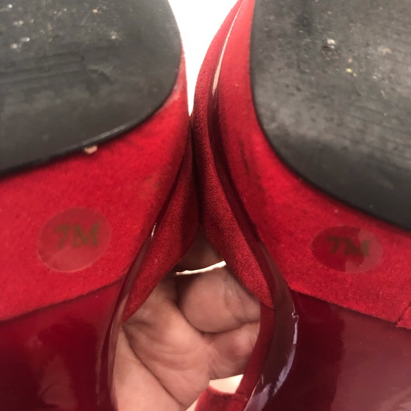 Red suede shoes with rhinestone heels, Sz 7 - Picture 14 of 15